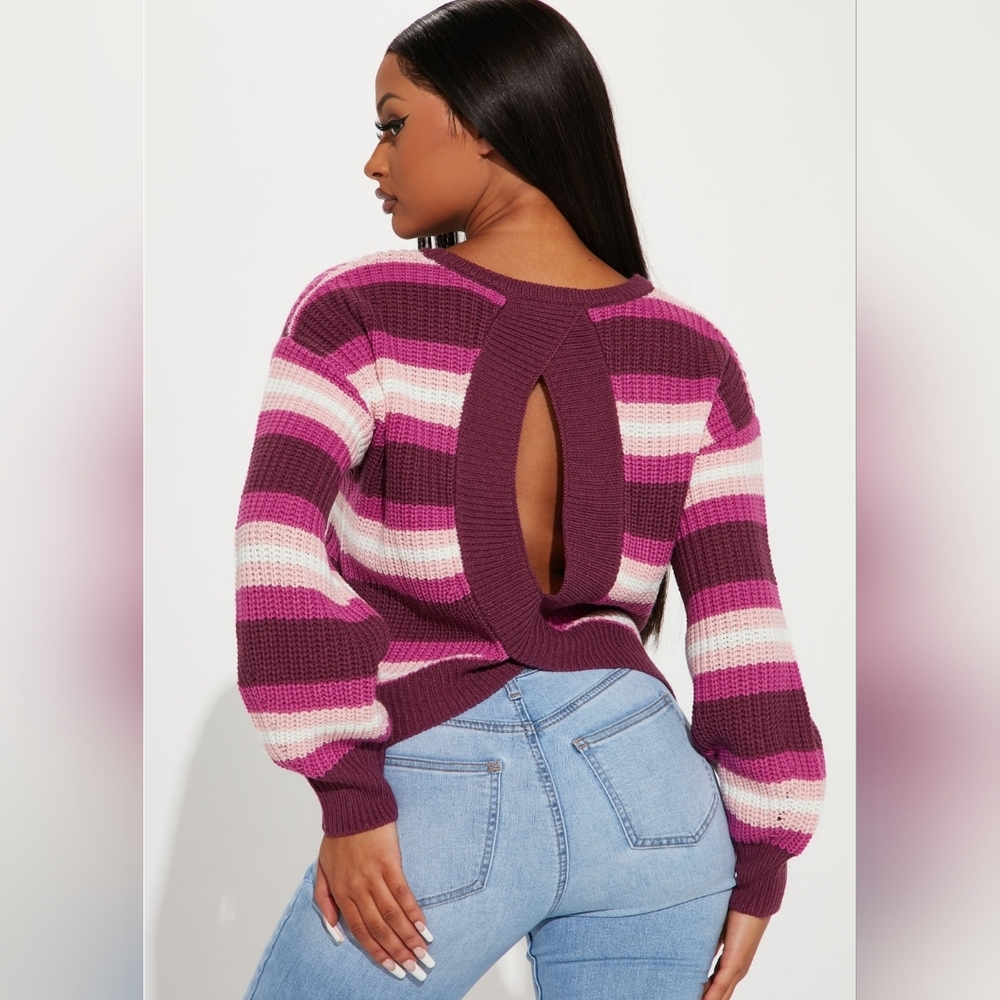NWT Oval Open Back Sweater Wine Pink Striped L